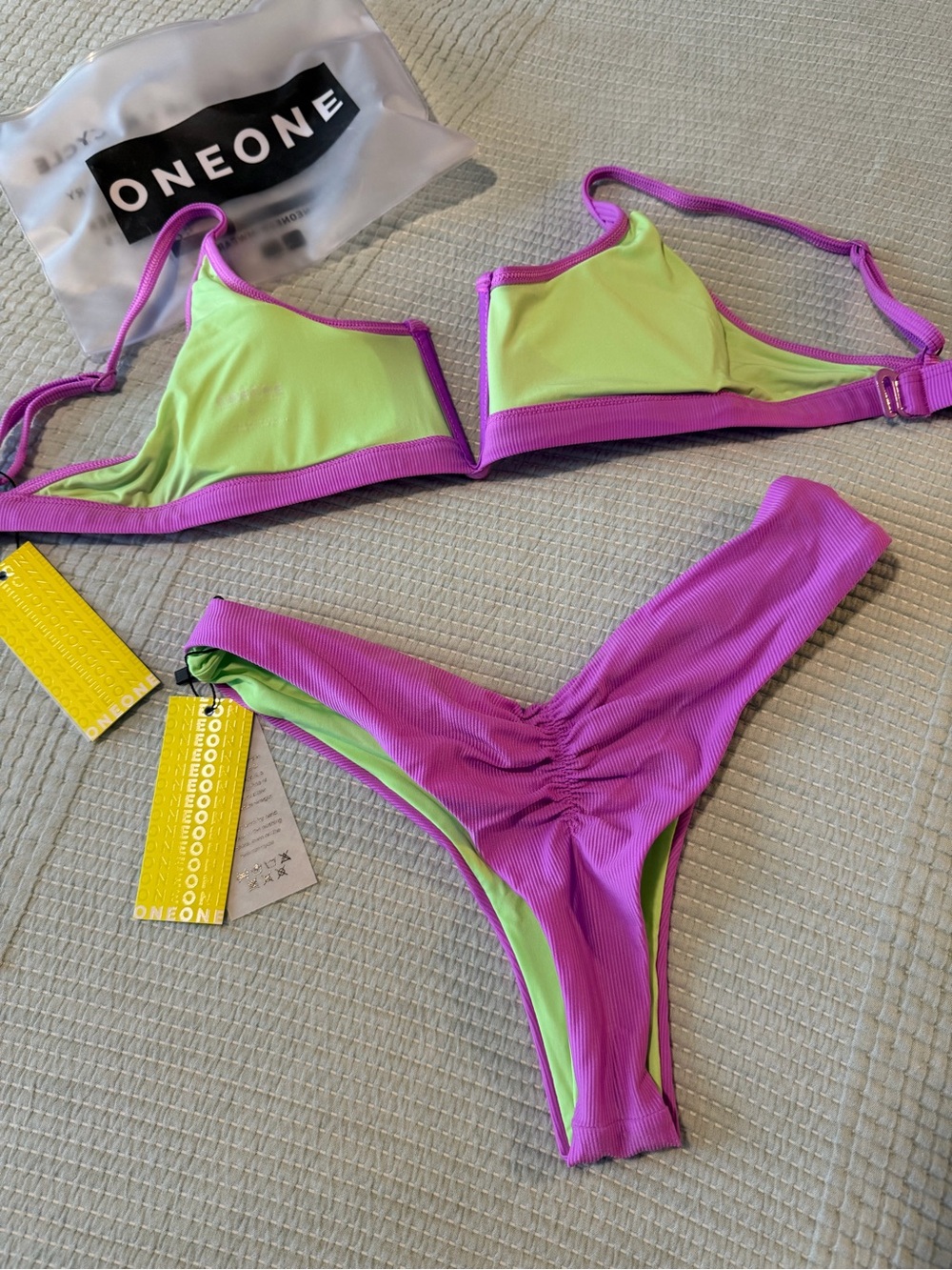 Fuchsia Ribbed Bikini Top - Picture 2 of 3